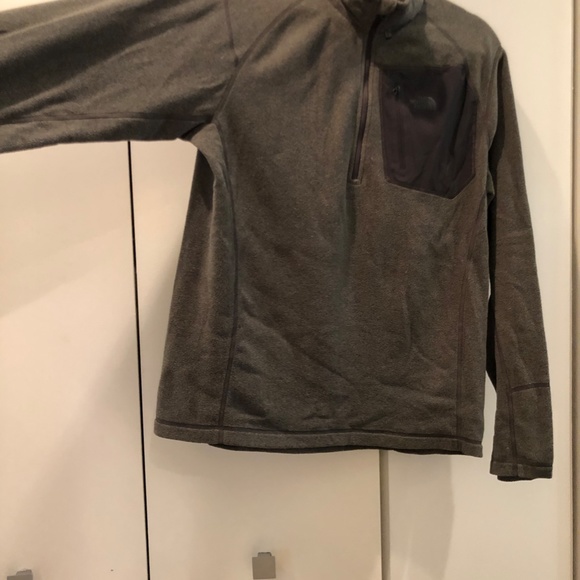 North Face 1/4 zip Sweatshirt - Picture 4 of 4